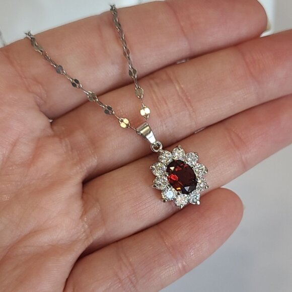 Vintage Sterling Silver Red Garnet Crystal CZ Royal Pendant Twist Chain Necklace - Picture 7 of 13
